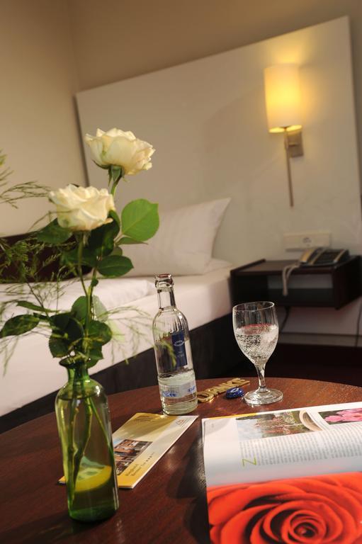 Hotel Bremer Tor Штур Екстер'єр фото